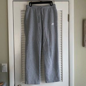 Nike Sportswear Fleece pants